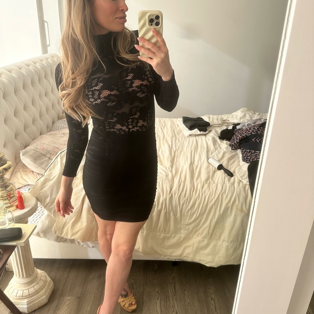 BEBE Lace Bodycon Dress 🖤